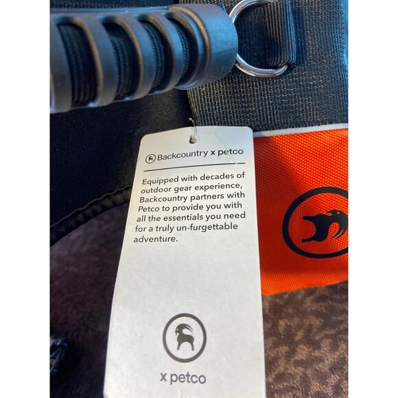 Backcountry dog flotation device/ lifejacket. - Picture 3 of 6